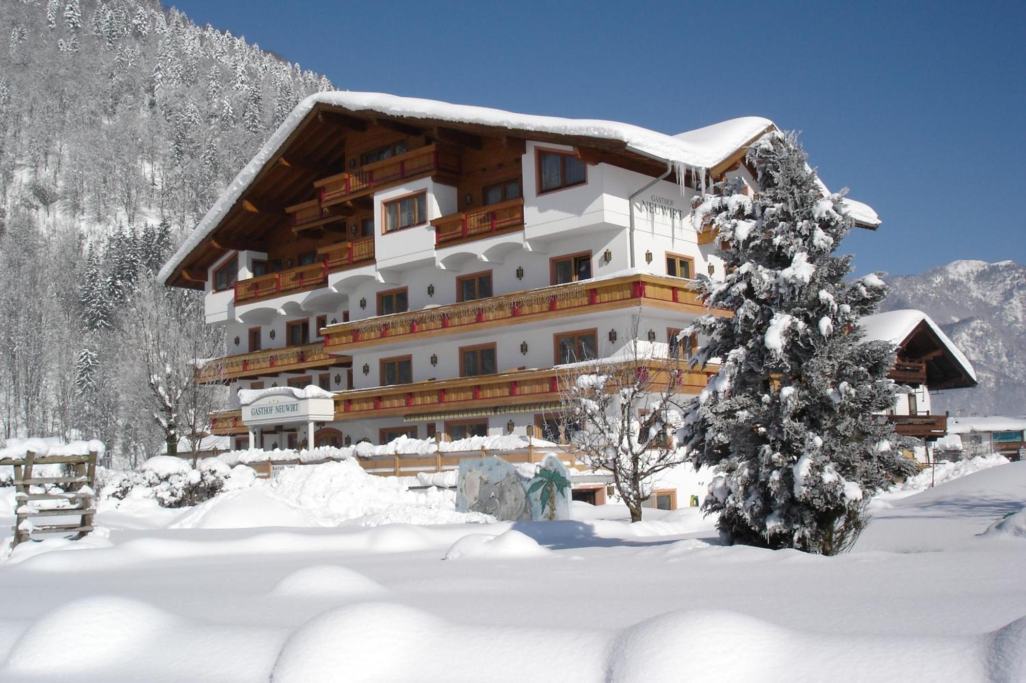Hotel Neuwirt Kirchdorf in Tirol Eksteriør billede