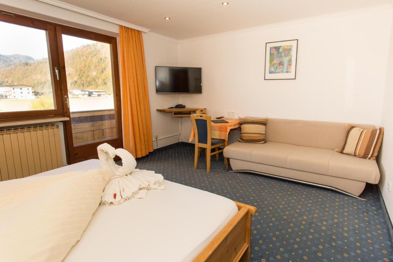 Hotel Neuwirt Kirchdorf in Tirol Eksteriør billede