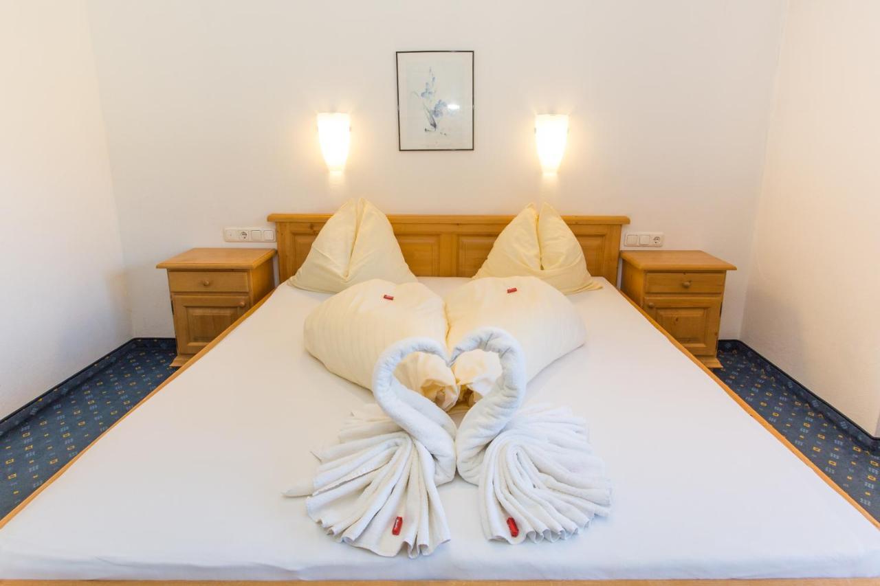 Hotel Neuwirt Kirchdorf in Tirol Eksteriør billede